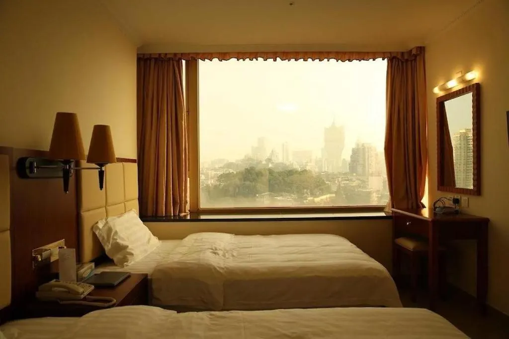 Grand Harbour Hotel Macau 3*,